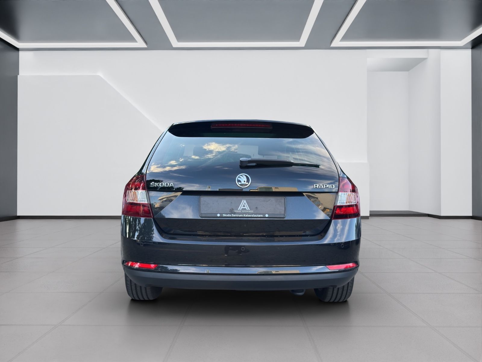 Fahrzeugabbildung SKODA Rapid Spaceback Edition*Pano*TÜV*Neu*2.Hand*