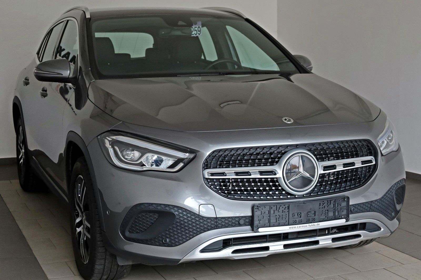 Fahrzeugabbildung Mercedes-Benz GLA 250e Progressive Leder,Navi,LED,Park-Paket