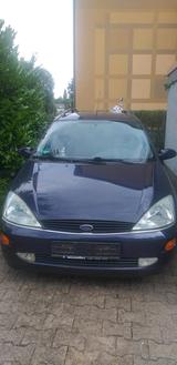 Ford Focus Kombi an Bastler oder Export - Ford Focus aus 2000: Kombi