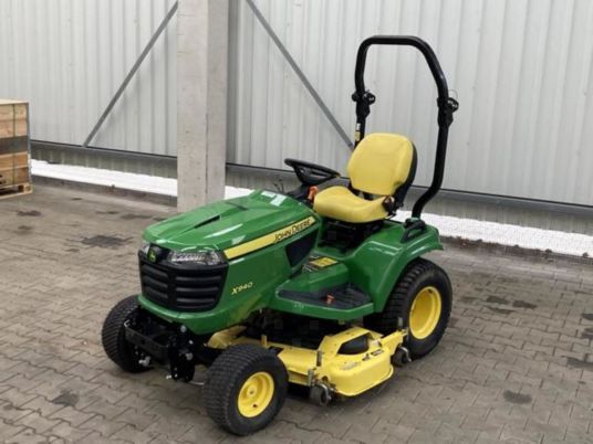 John Deere X940