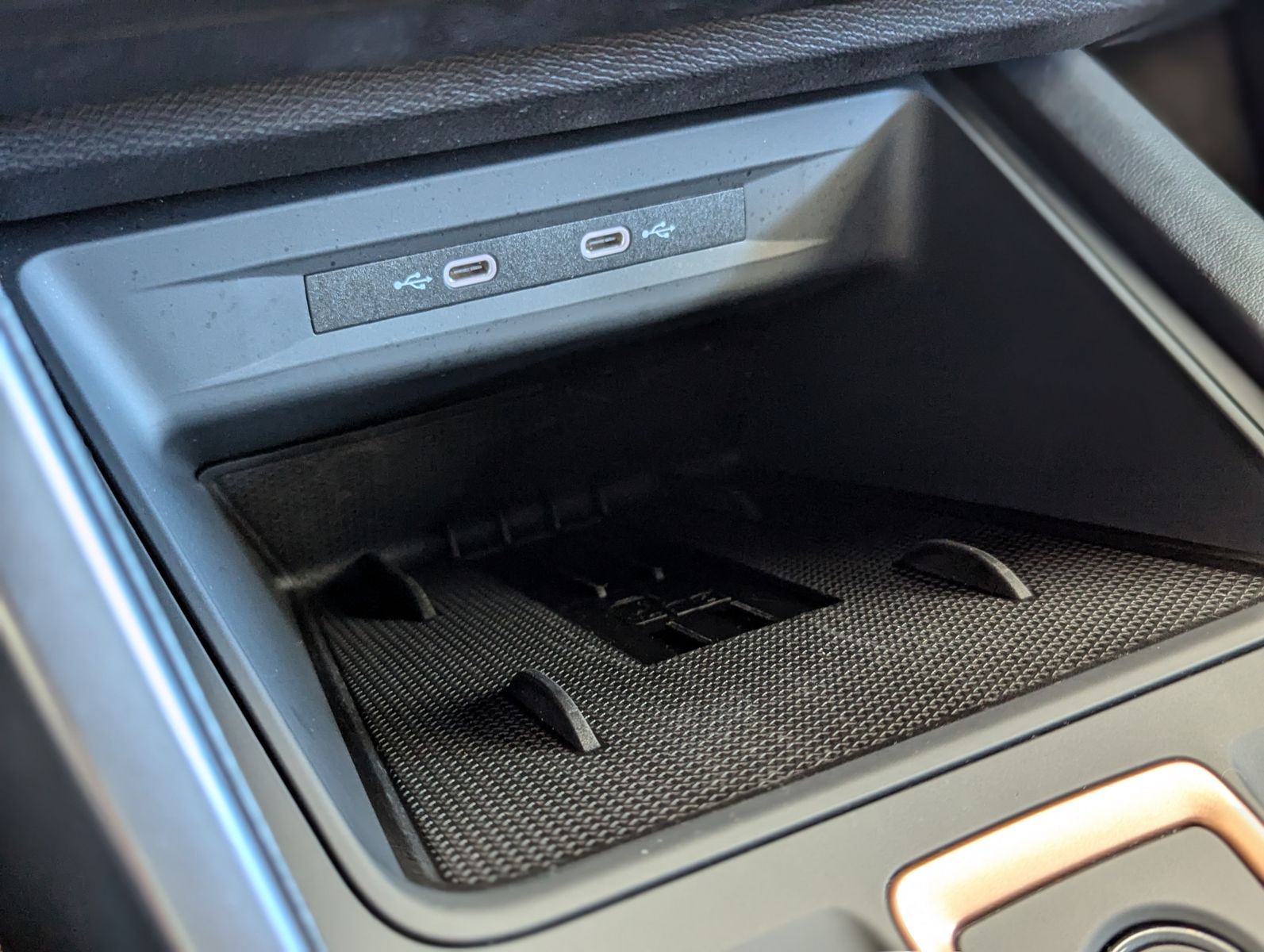 CUPRA Leon 1.5 eTSI Intelligent-Dynamic-Edge-Pake Cam - Image 23