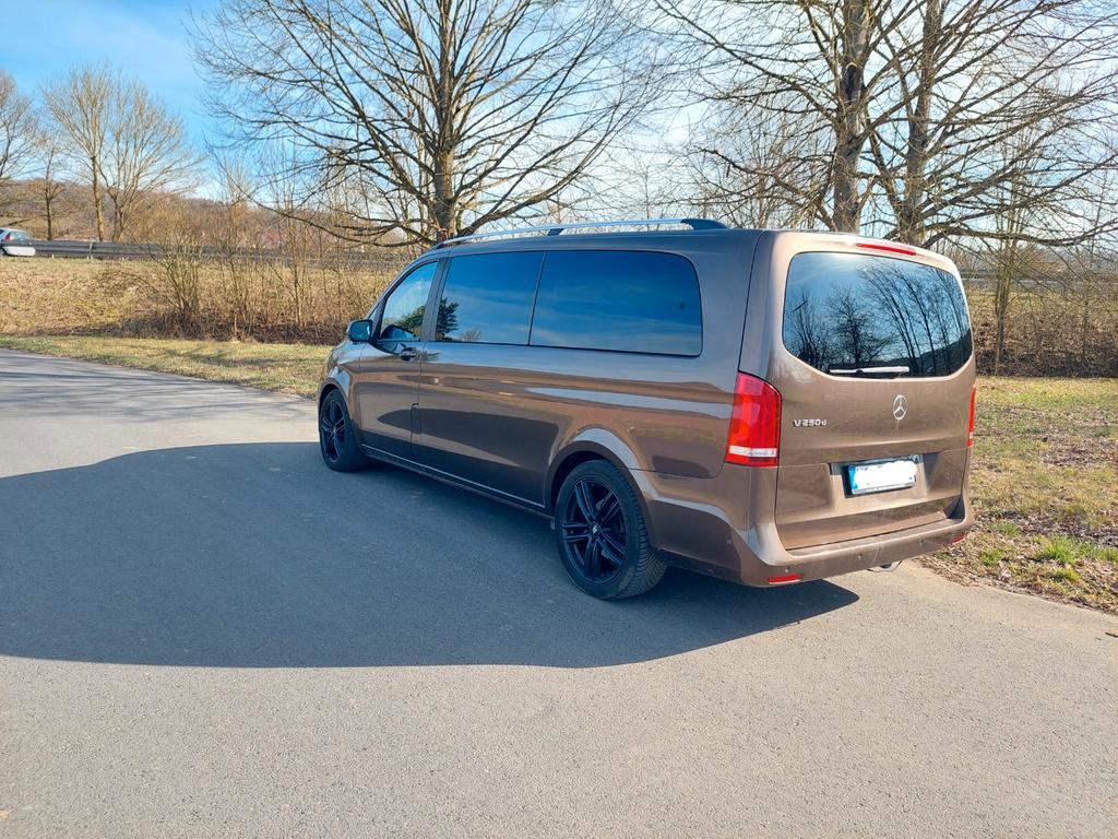 Mercedes-Benz V 250
