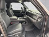 Land Rover Defender 110 P635 OCTA *SOFORT* - Land Rover Defender mit Benzin-Antrieb: Geländewagen, Automatik