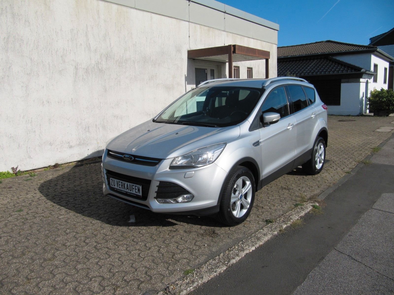 Ford Kuga Sync Edition . ZR Neu bei 93748km. 2025