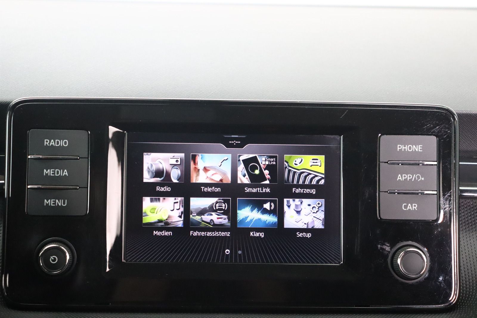 Fahrzeugabbildung SKODA Fabia 1.0 MPi * 1.Hd * LED * Klima