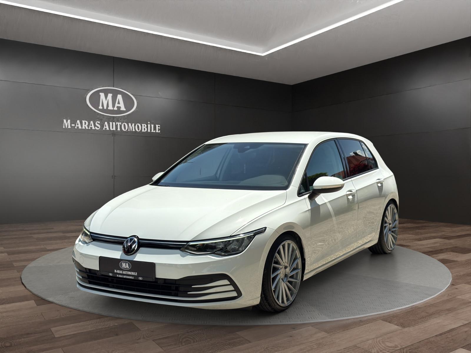 Volkswagen Golf VIII Lim. Life Automatic 4 Motion