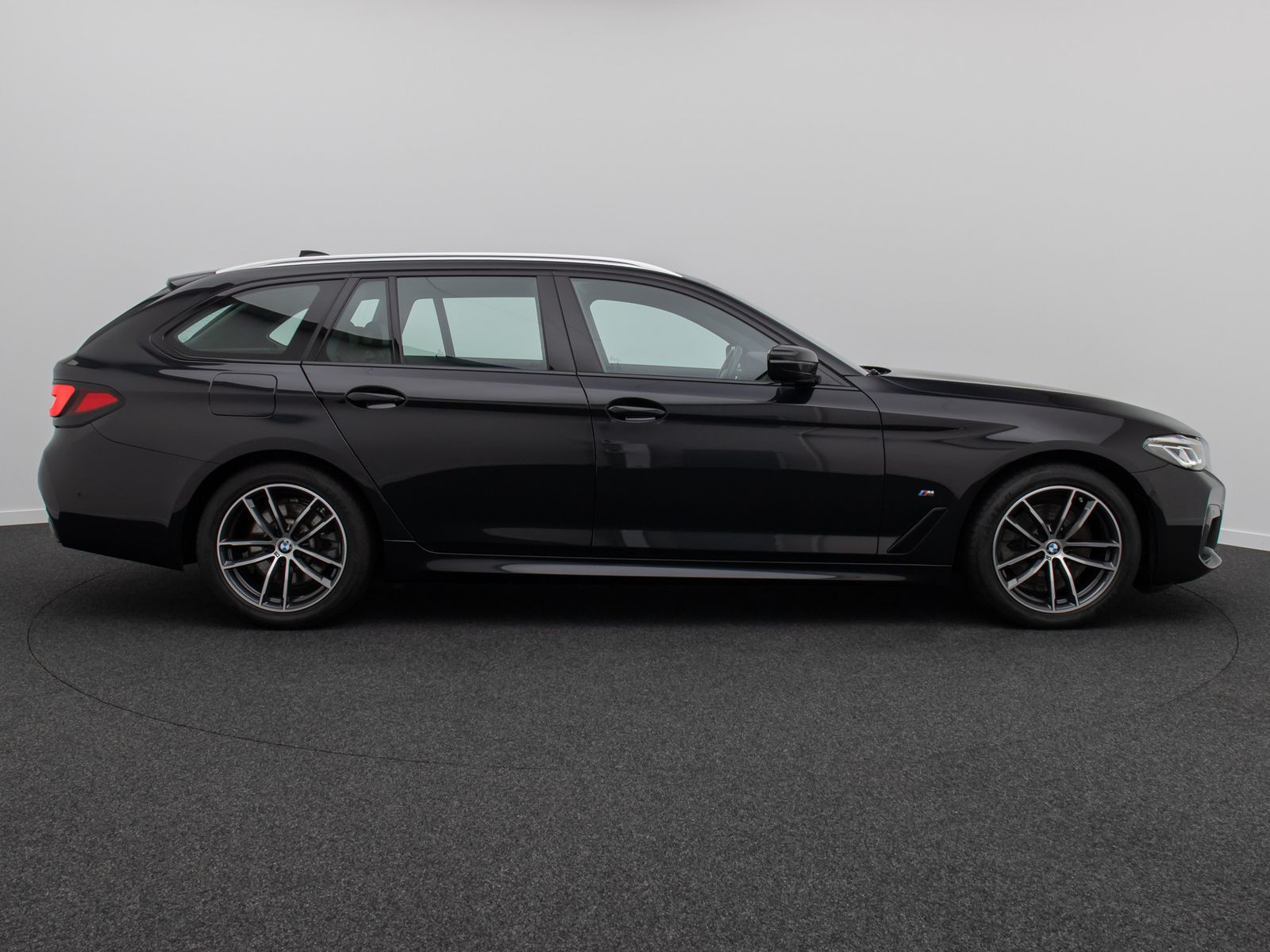Fahrzeugabbildung BMW 520d xD M Sport Kamera DAB HiFi Lenkrhzg Komfort
