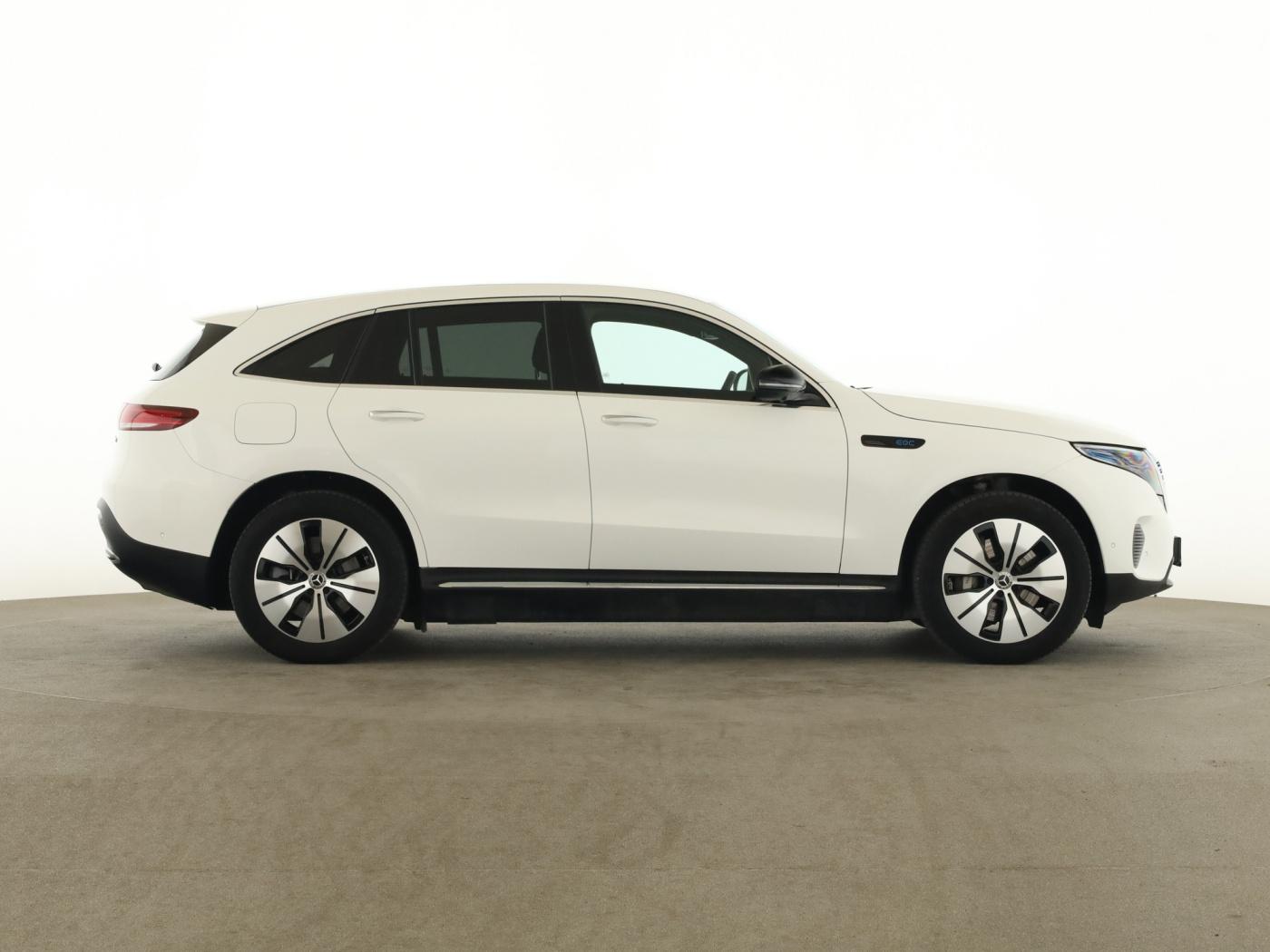 Mercedes-Benz EQC 400 4M AHK+DISTR+MULTIBEAM+360°+KEYLESS+AMBI