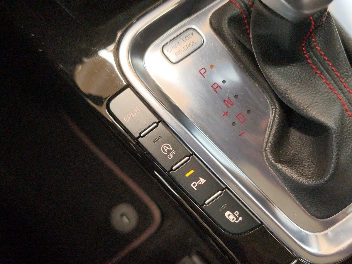 Kia CEED 1.6T GT PANO-DACH+NAVI+LED+KAMERA+SITZHEIZU