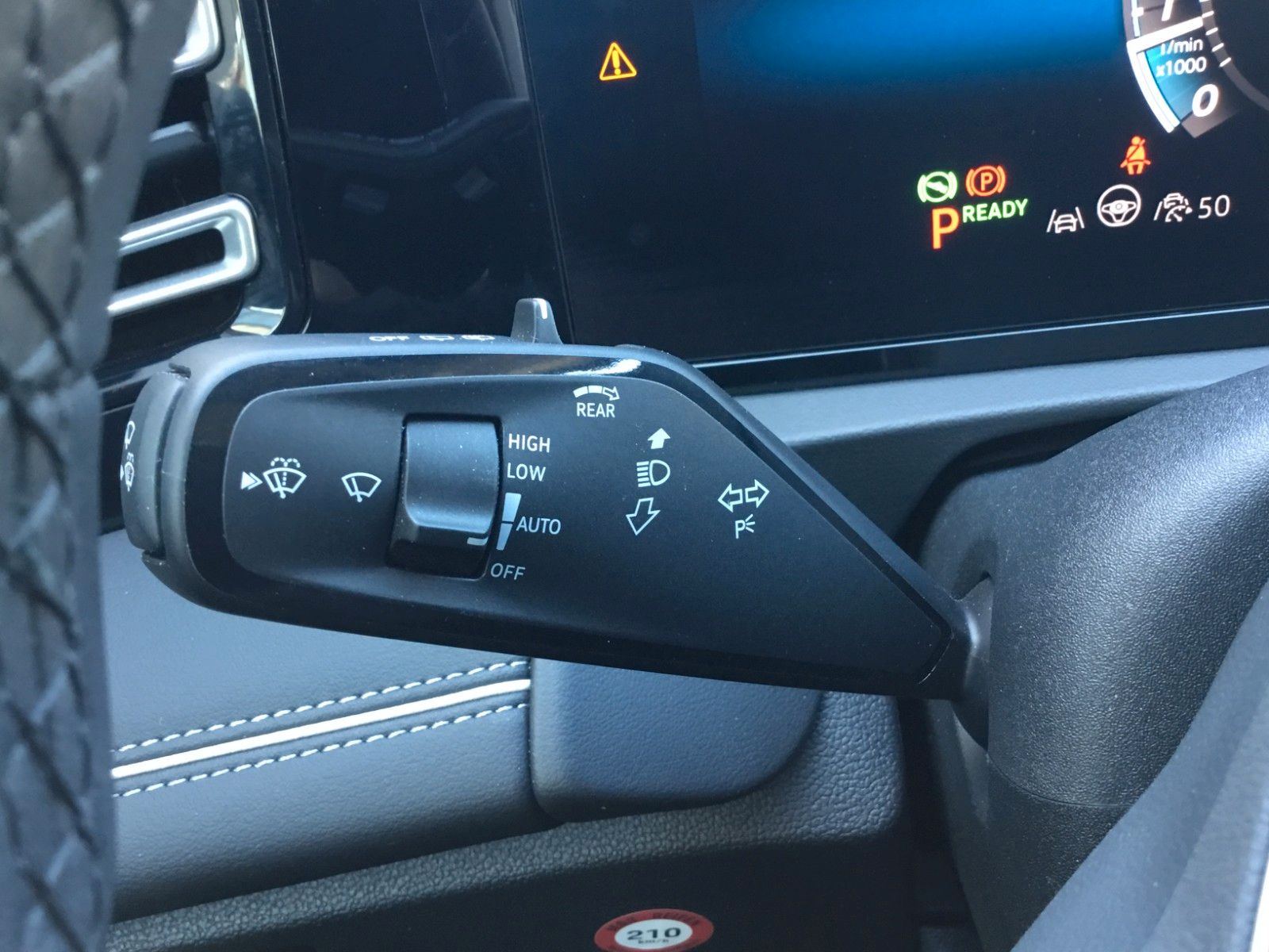 Fahrzeugabbildung Volkswagen Tiguan 1.5 eTSI DSG Elegance+360°+MatrixLED+AHK