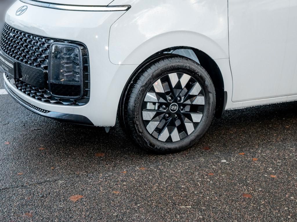 Fahrzeugabbildung Hyundai STARIA 7-Sitzer HEV SIGNATURE Panoramadach