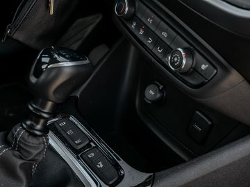 Opel Crossland 1.2 Enjoy Fernlicht-Assistent Kamera