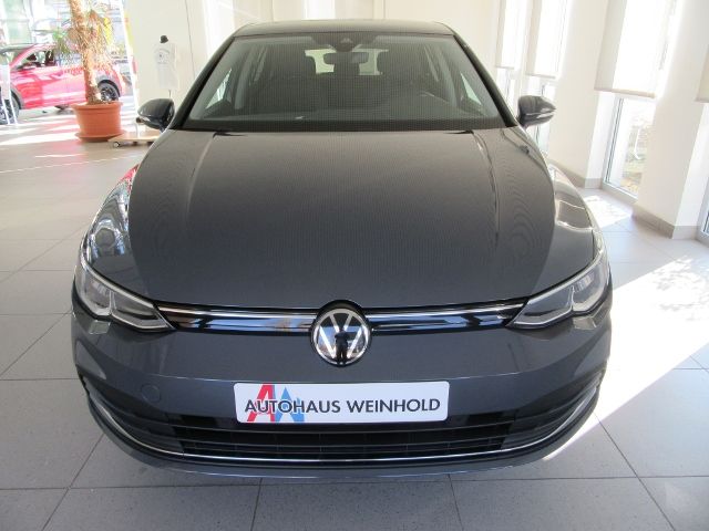 Golf  VIII ACTIVE 1.5 TSI NAV KAM KLI ACC LED LM