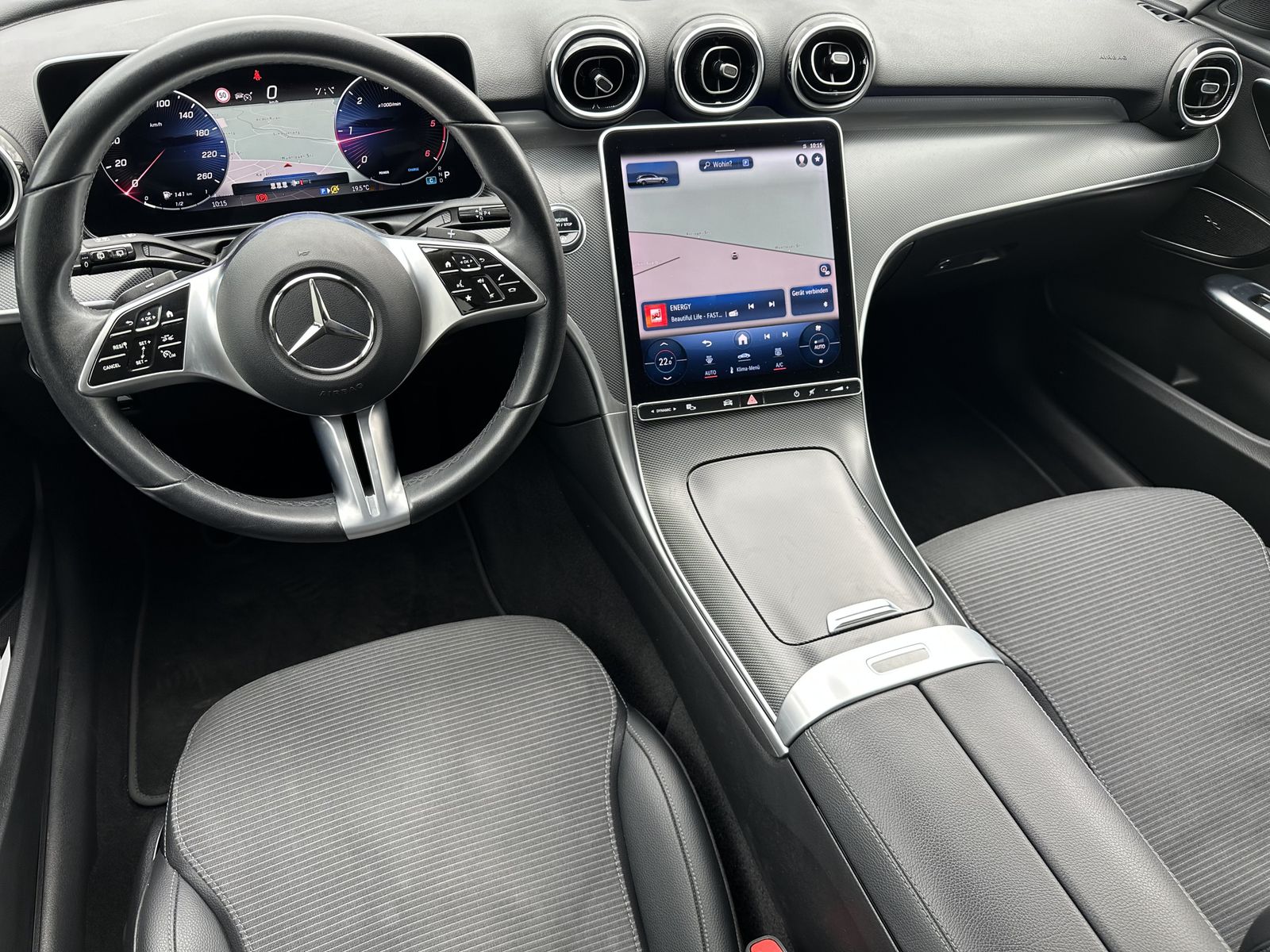 Fahrzeugabbildung Mercedes-Benz C 200d T Avantgarde NAV+LED+ACC+DISTRONIC+VCOCK