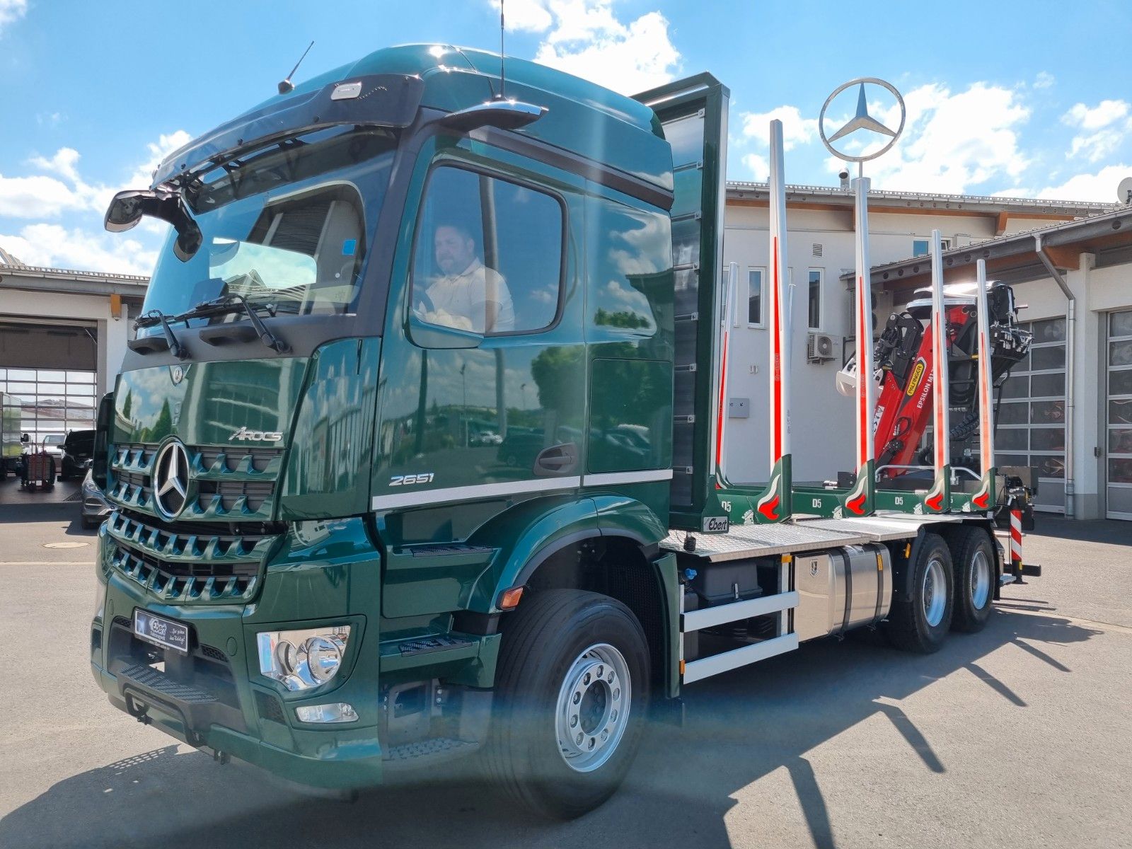 Fahrzeugabbildung Mercedes-Benz Arocs 2651 L 6x4 Palfinger Epsilon TZ12-98