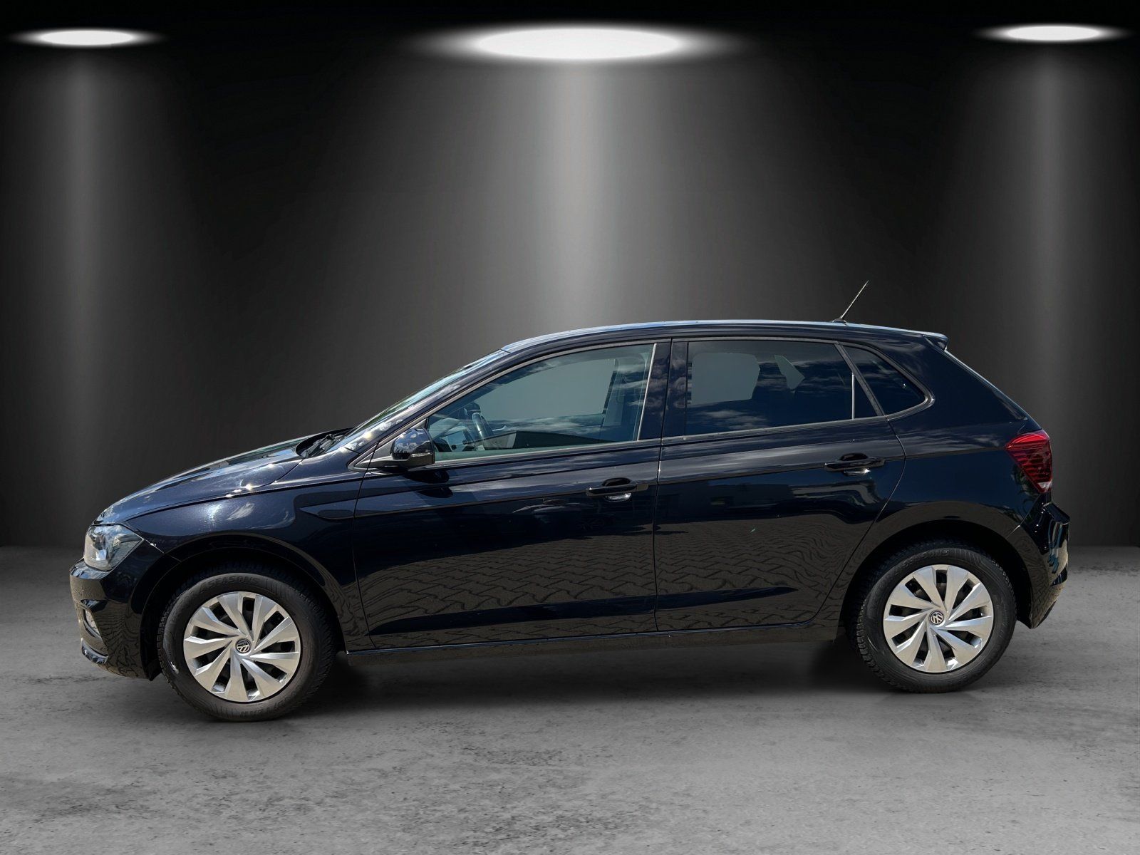 Fahrzeugabbildung Volkswagen Polo 1.0 Comfortline