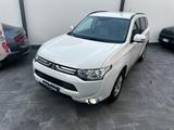 Mitsubishi Outlander 2.2 DI-D 4WD Intense - Mitsubishi Outlander Intense mit Diesel-Antrieb