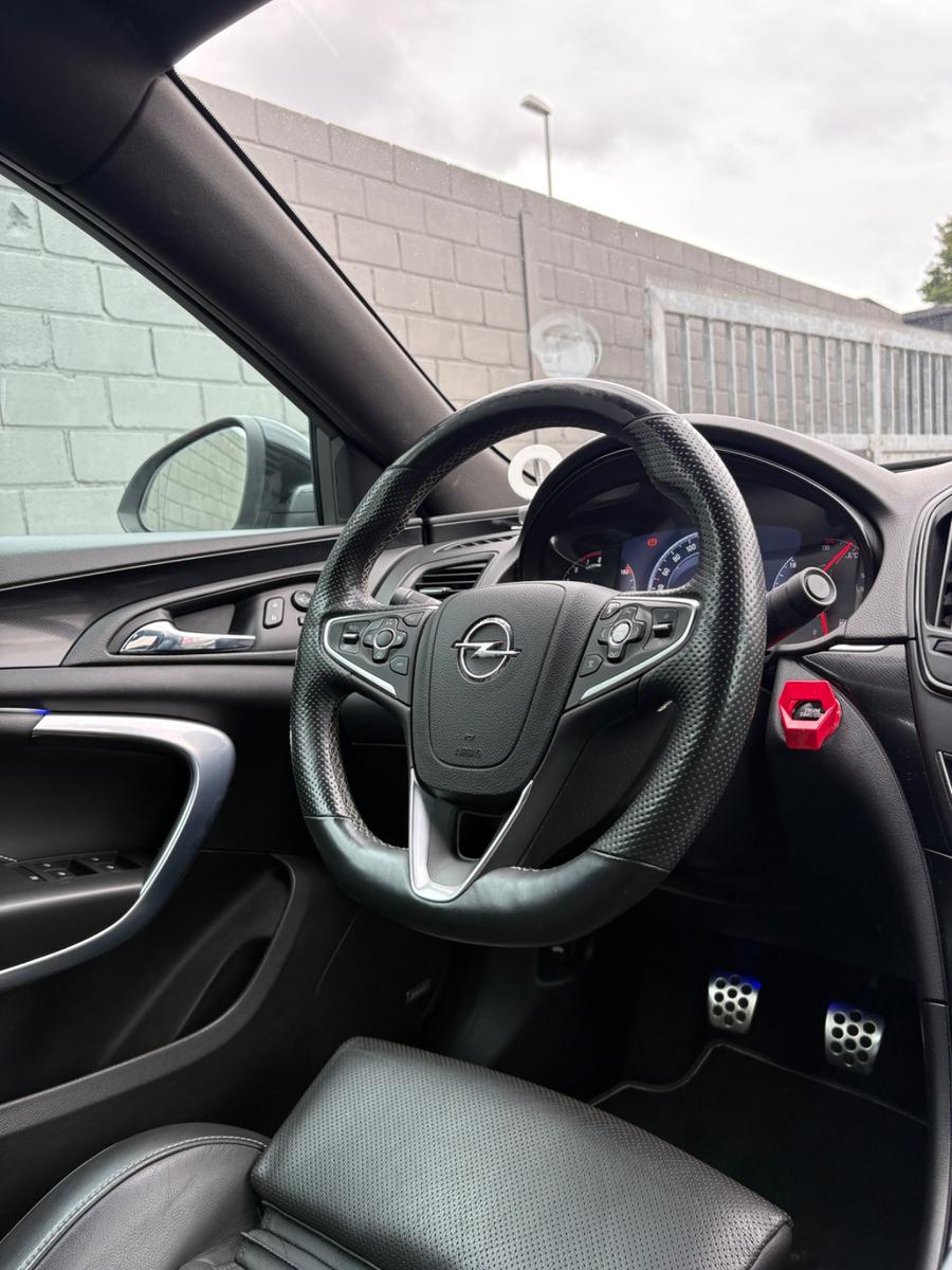 Opel Insignia OPC 4x4 UNLIMITED SPUR/TOT/NAVI/ACC/SZH