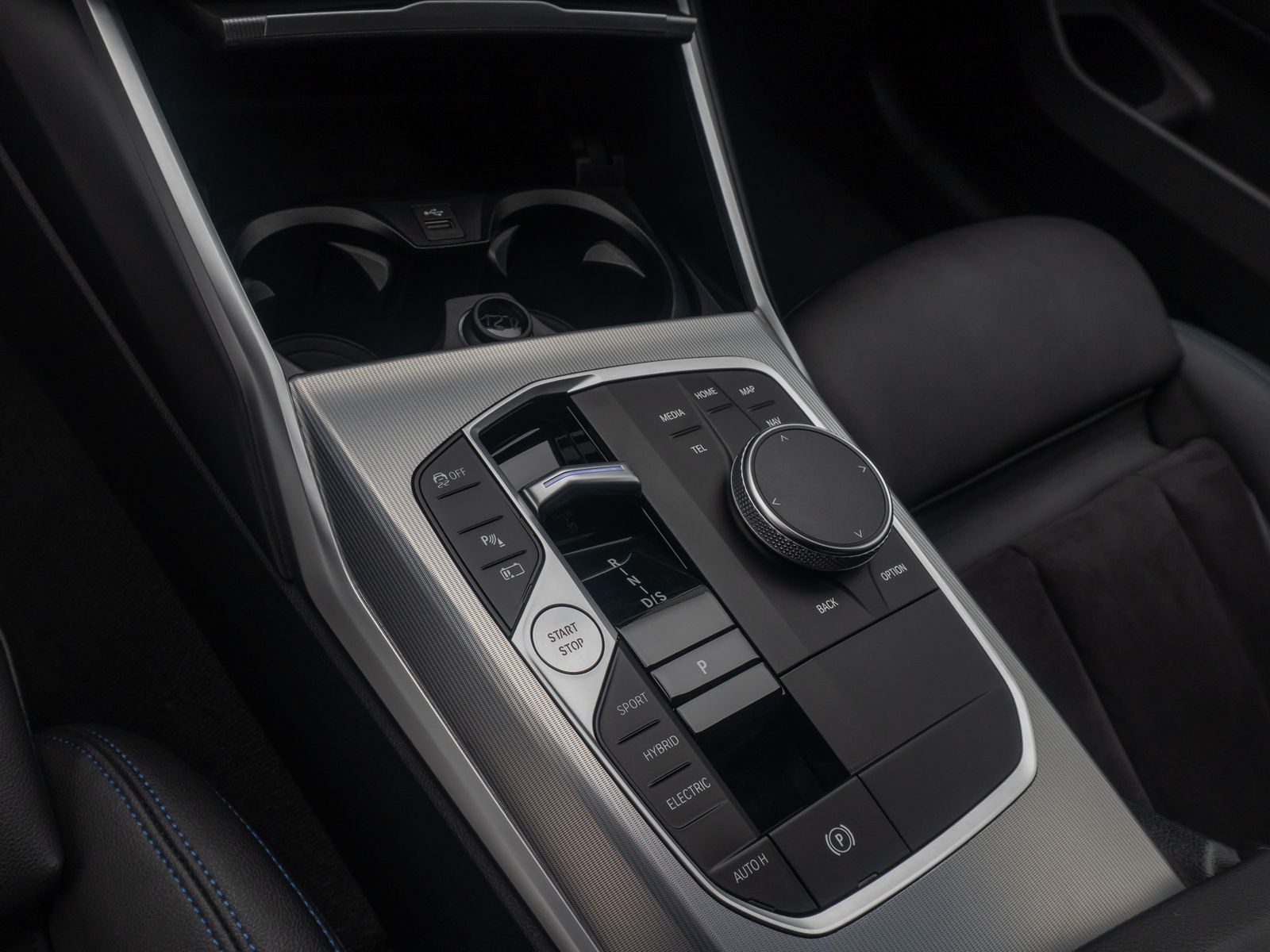 Fahrzeugabbildung BMW 320e M Spot DAB Widscreen PDC CockpitPlus 19Zoll