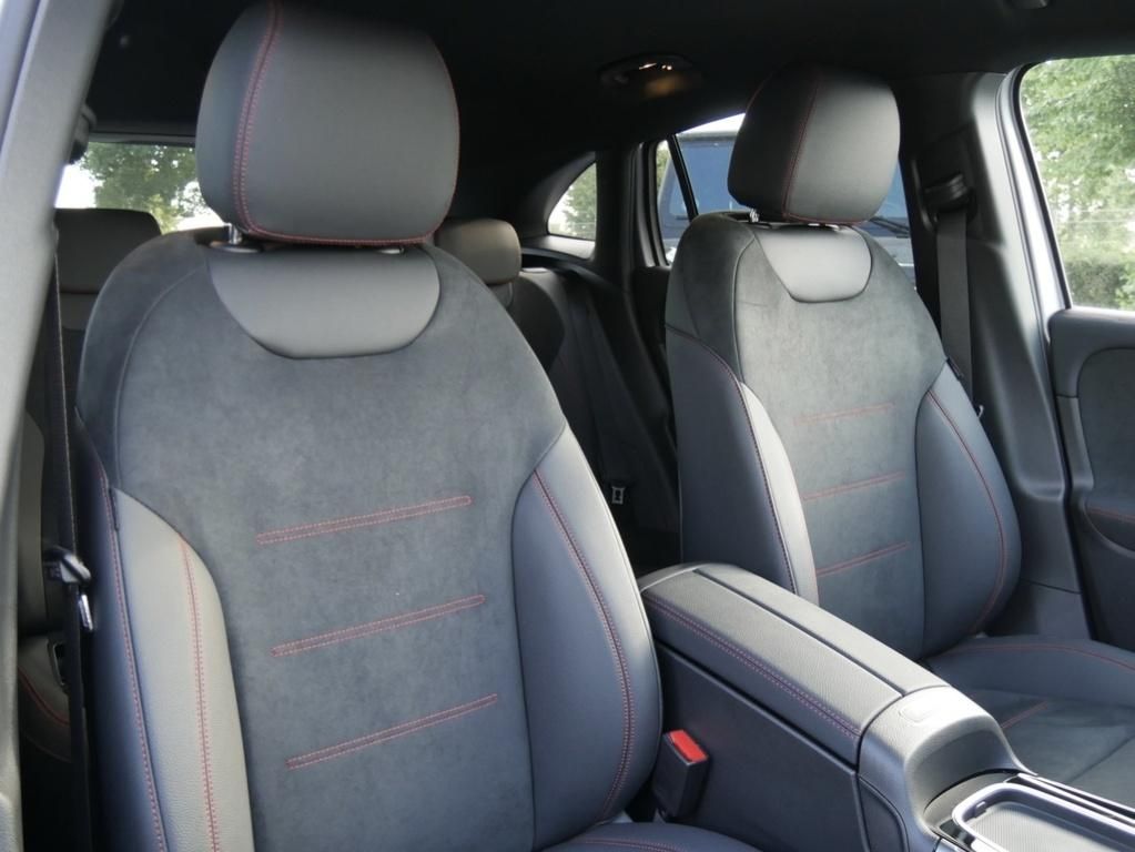 Mercedes-Benz GLA 200 |AMG|Edition|KEYL|NAVI|MBeam|AHK|DISTR
