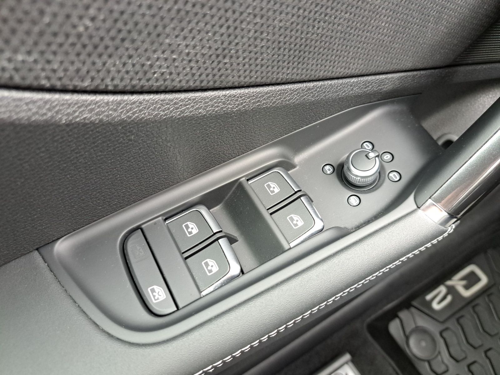 Audi SQ2 - Bild 27
