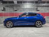 Maserati Levante Benzin 3.0 V6 316kW S GRANSPORT SQ4 - blaue Maserati Levante