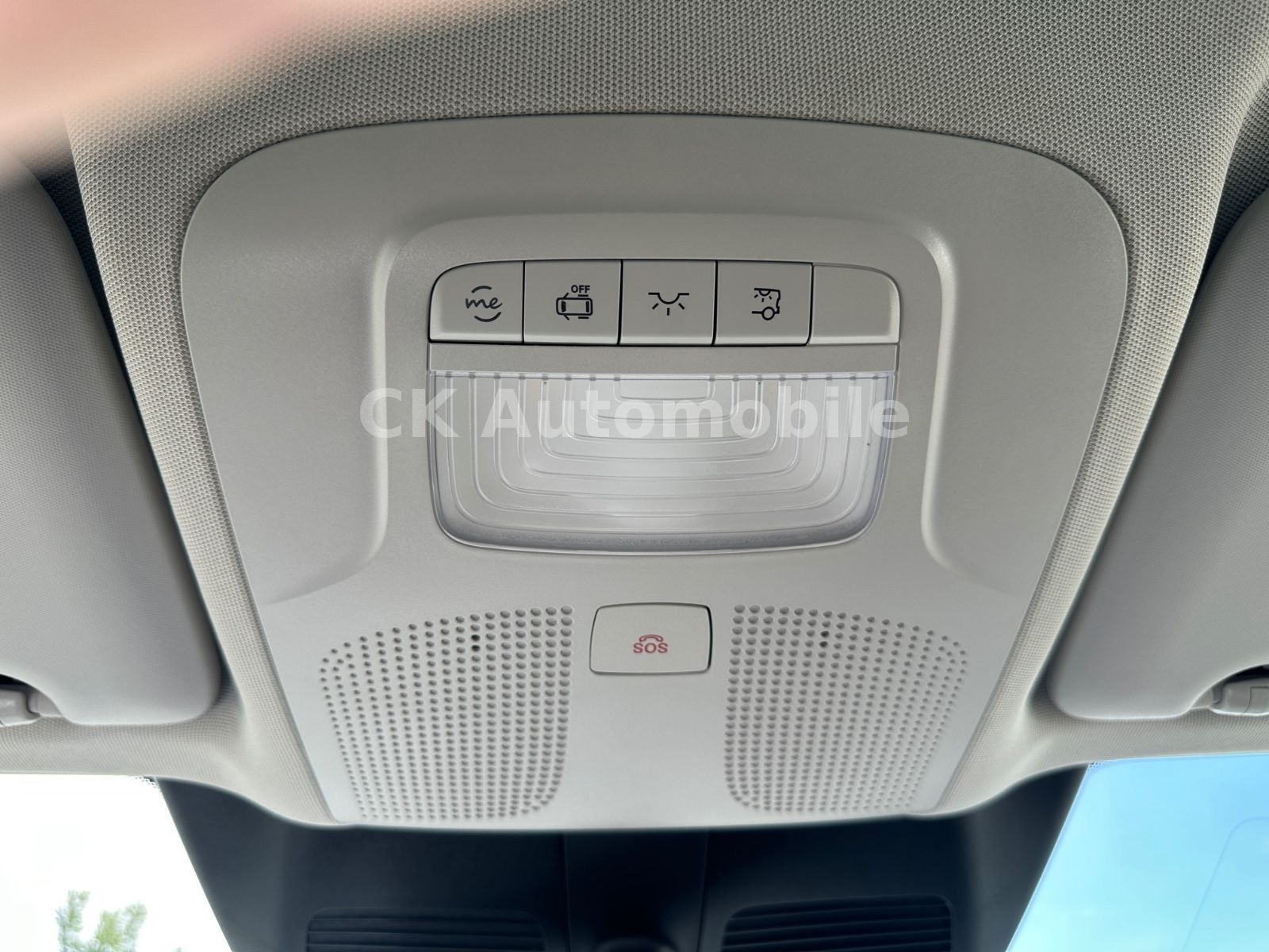 Fahrzeugabbildung Mercedes-Benz Vito Tourer 119 PRO lang/9 Sitze/Navi/LED/Kamera