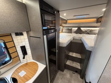 HYMER  ERIBA  HYMERCAR ML-T 580 FROZENLAMBOVERDEHANMACARBONALCANTARA