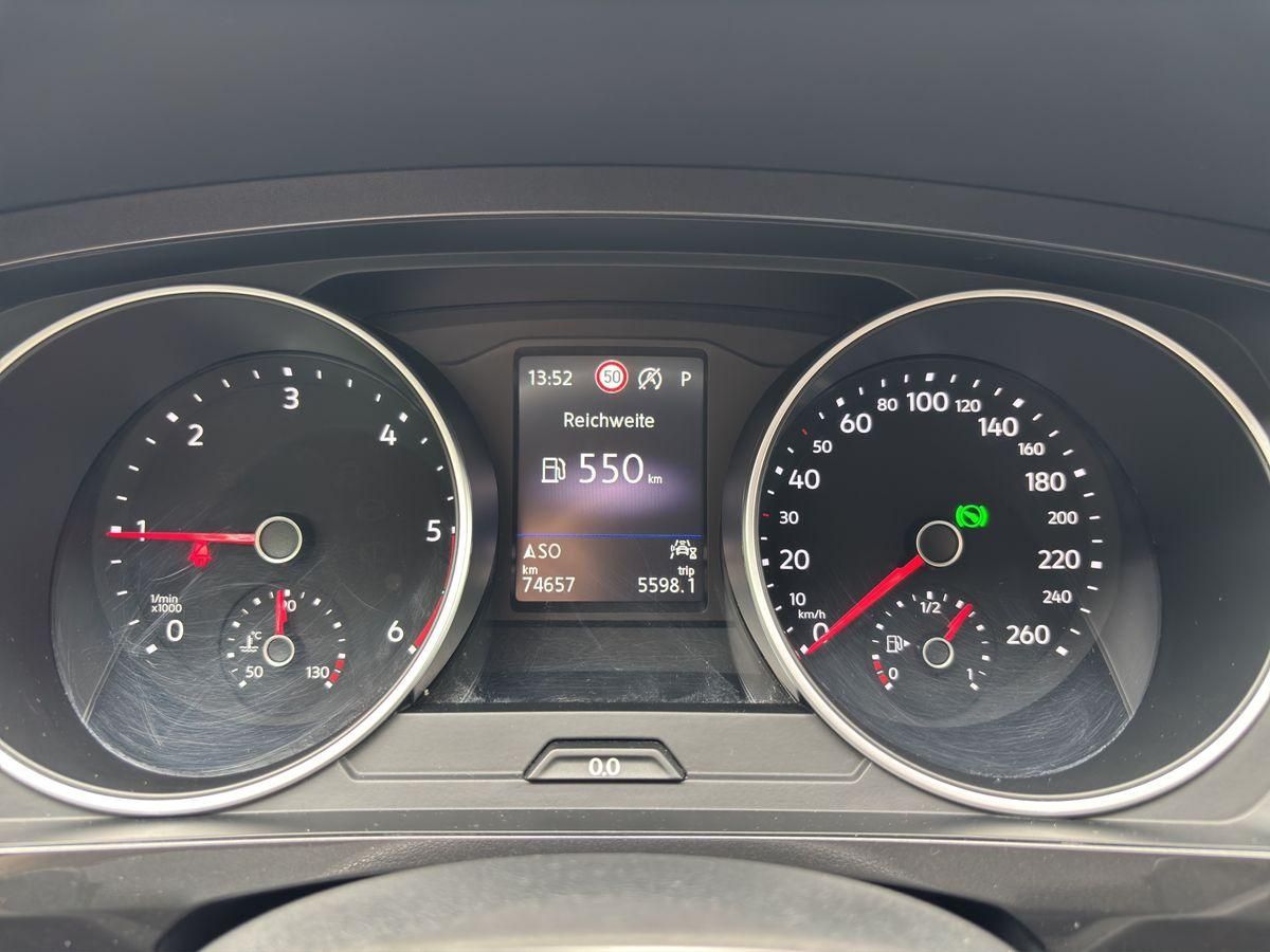 Tiguan United 2.0 TDI DSG AHK ACC PDC NAV LED