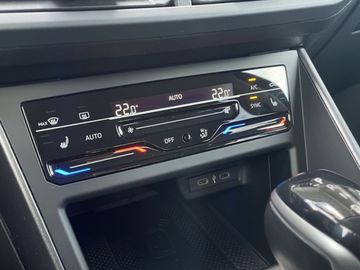 Volkswagen Taigo 1.0 TSI DSG Style MATRIX ACC CAM NAVI ALU