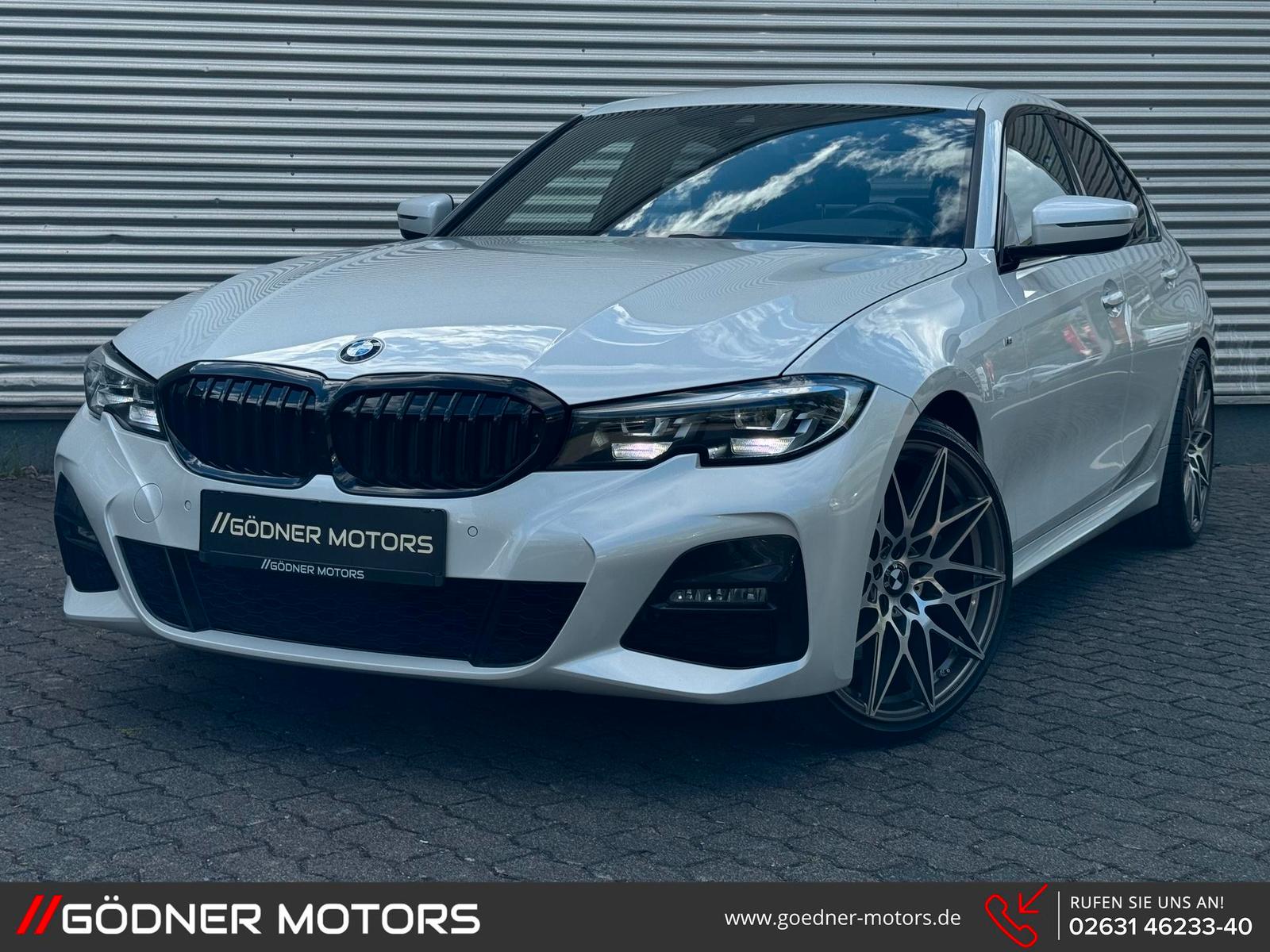 BMW M Sport 330 i Sport/LIVE-COCKPIT-PROF/PDC/SHA...