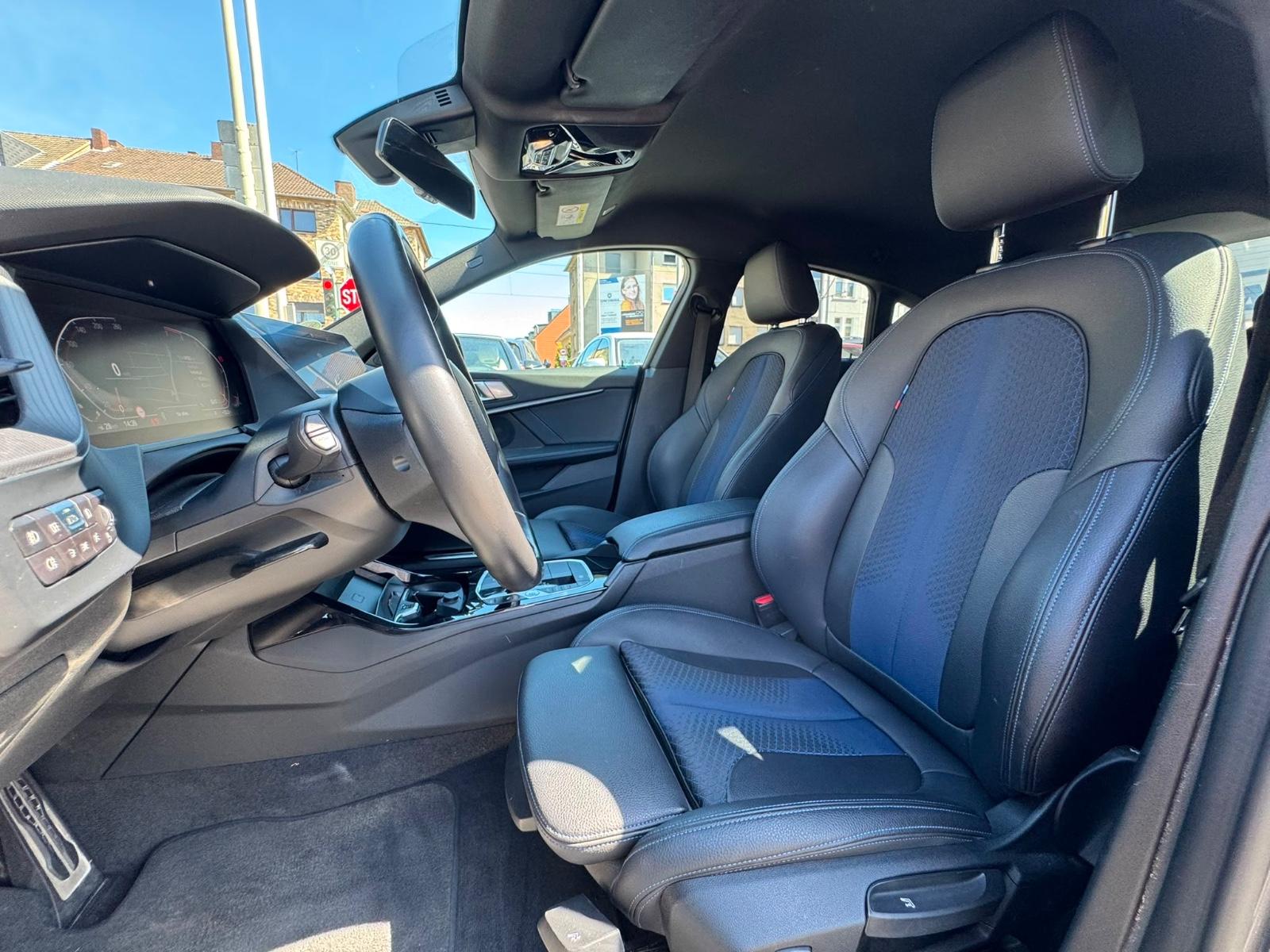 BMW 218 Gran Coupé 218i Gran Coupe M S-SPORTPAKET,LEDER,LIVE-COCKPI, миниатюра 6