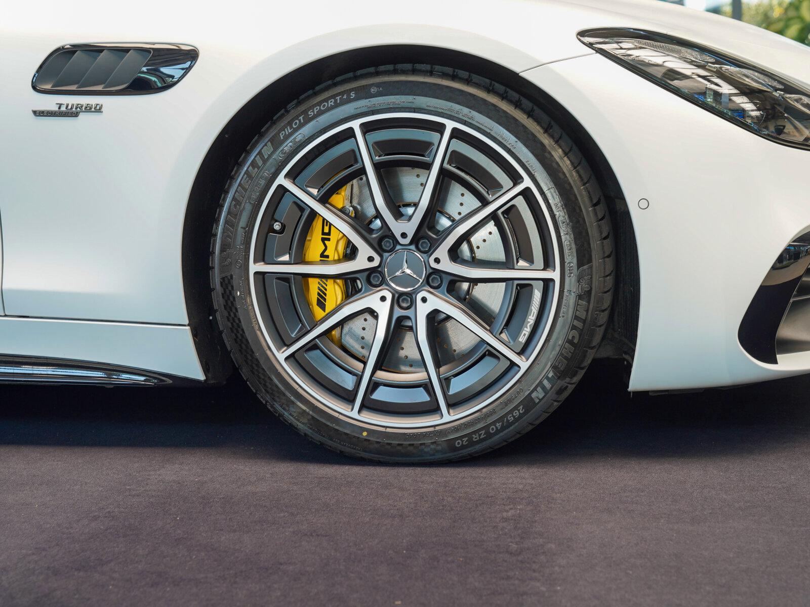 Mercedes-Benz AMG GT 43 Night I+II MATTLACK Carbon NP:166.592€