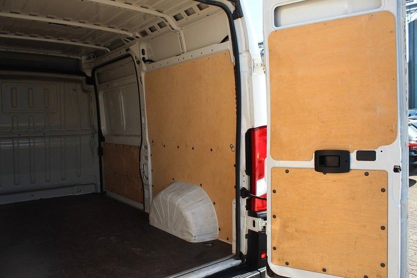 Fahrzeugabbildung Peugeot Boxer 2.2HDI 140 L2H2 KLIMA/PDC/KAMERA/270°