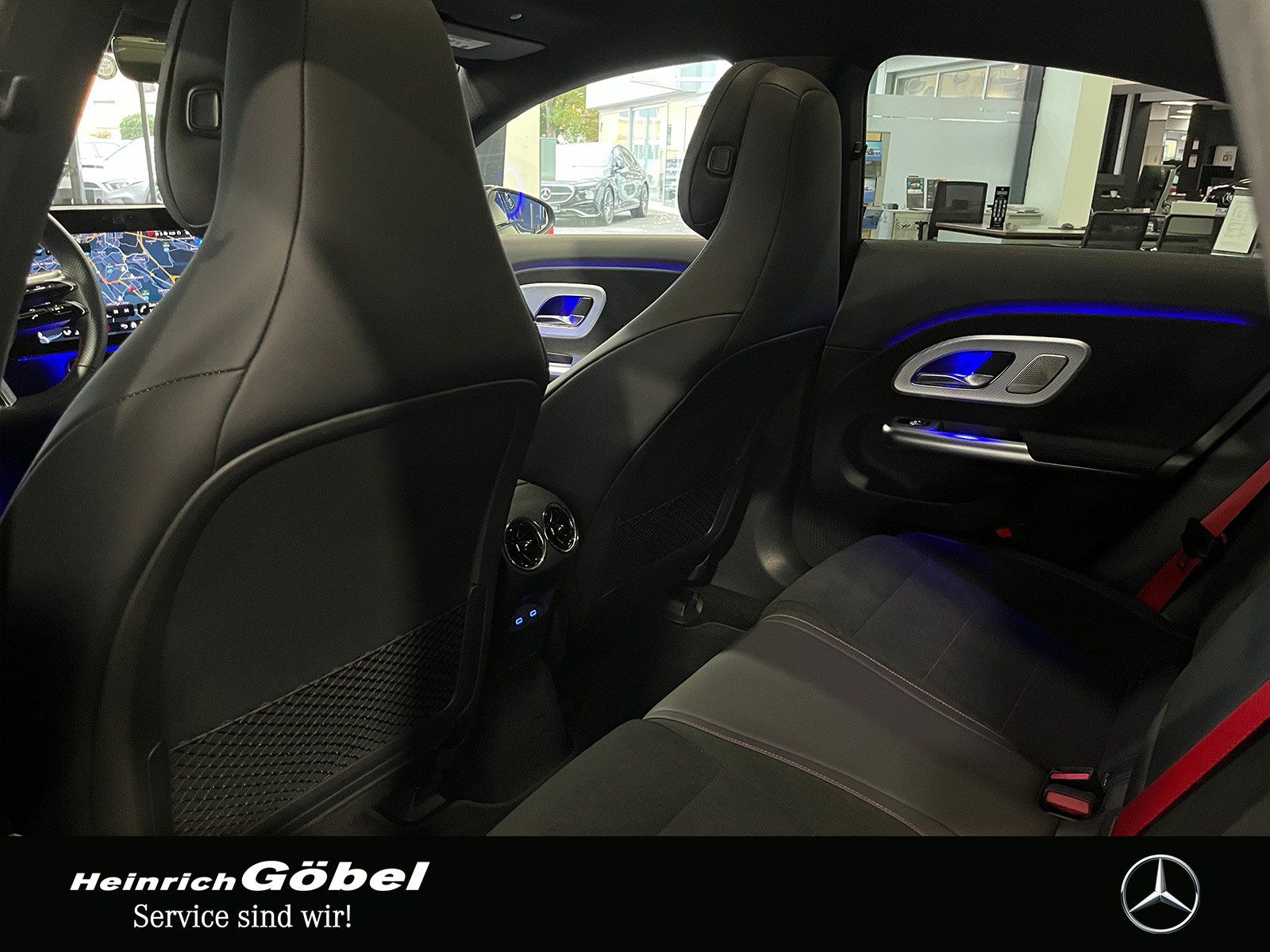 Fahrzeugabbildung Mercedes-Benz CLA 350 4M AMG Line Plus SUPERSCREEN+AHK+360°CAM