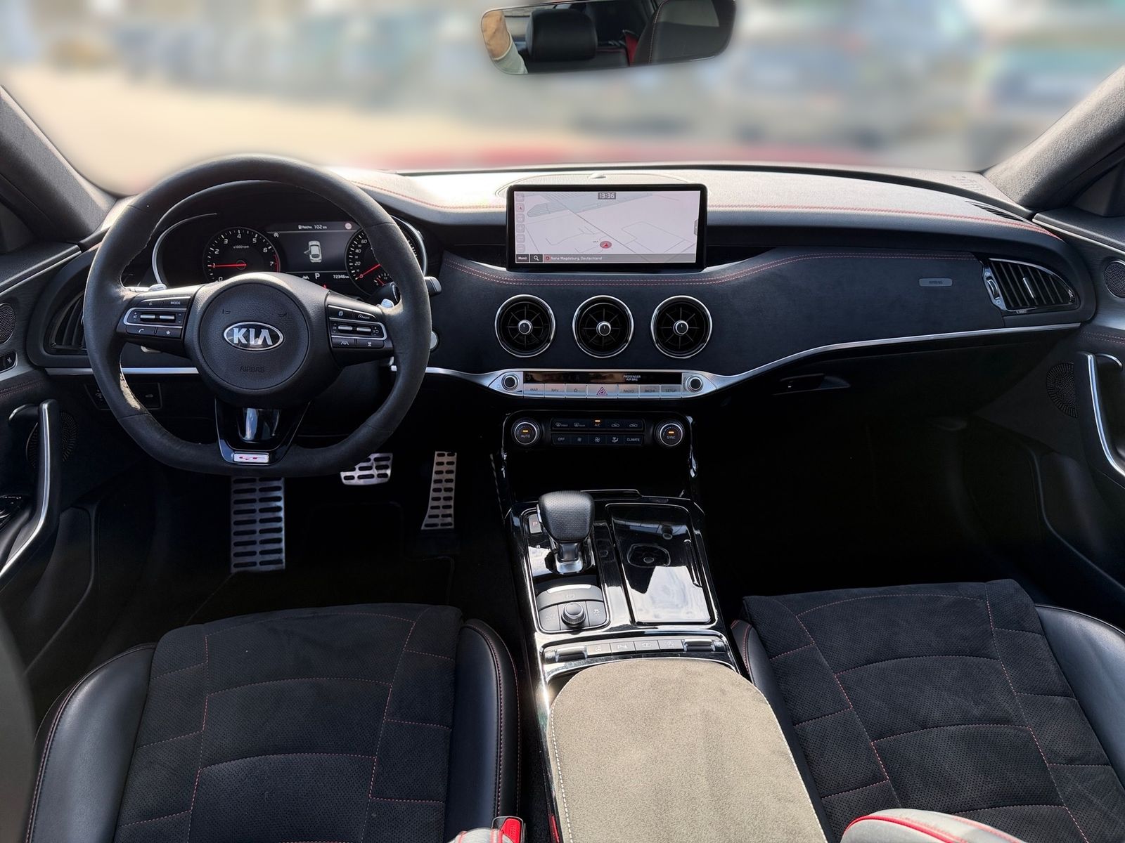 Fahrzeugabbildung Kia STINGER 3.3T AWD AT8 GT VEL.LED GD BASTUCK