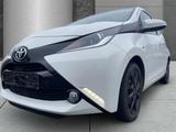 Toyota Aygo -Play Edition-S 1.0 X-PLAY Klimaautomatik A - Toyota: 1.0