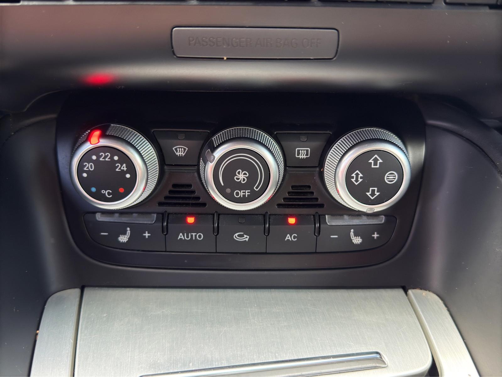 Audi 2.5 TFSI TT RS Coupe quattro+XENON+BOSE+NAVI+TEM
