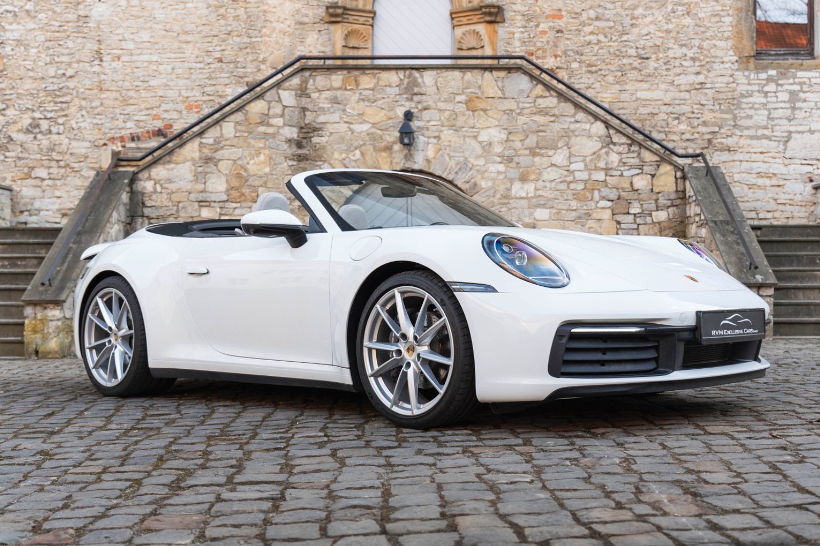 Fahrzeugabbildung Porsche 911 Carrera Cabrio PASM 360° BOSE TOTW NAV PDK