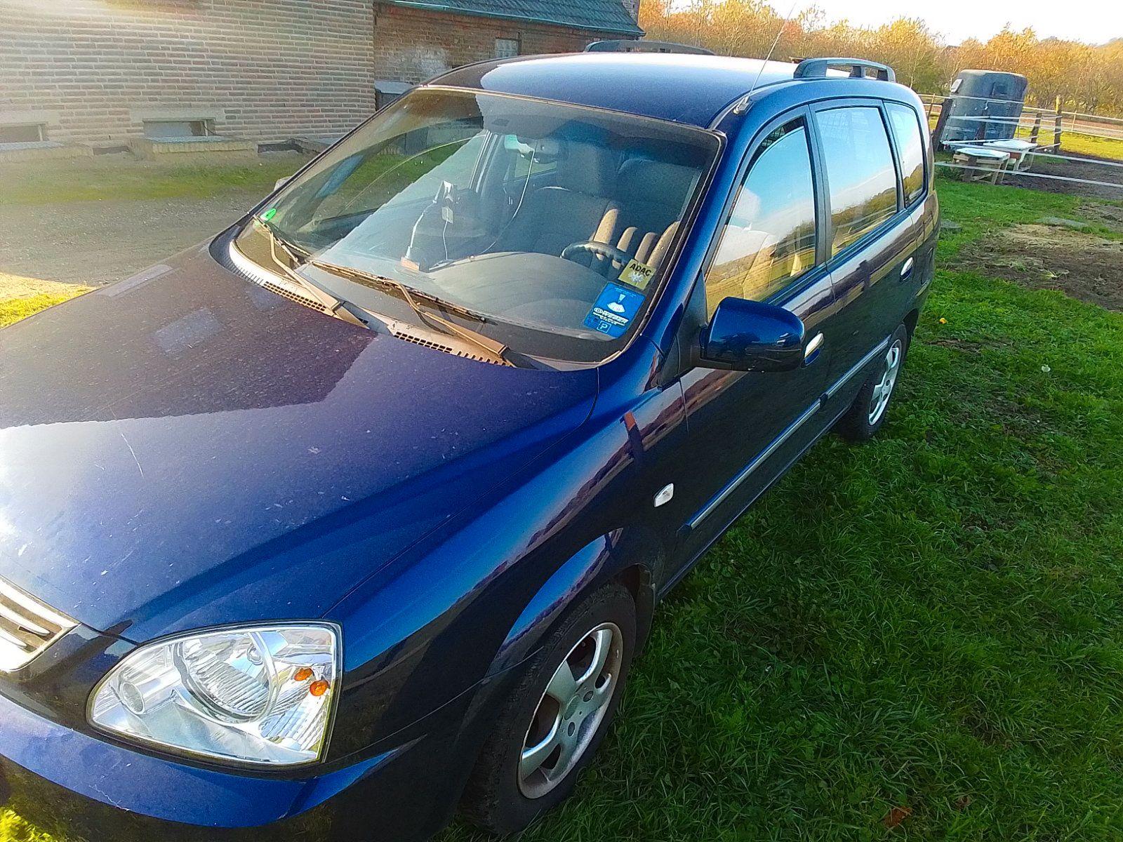 Kia Carens 2006 — interior