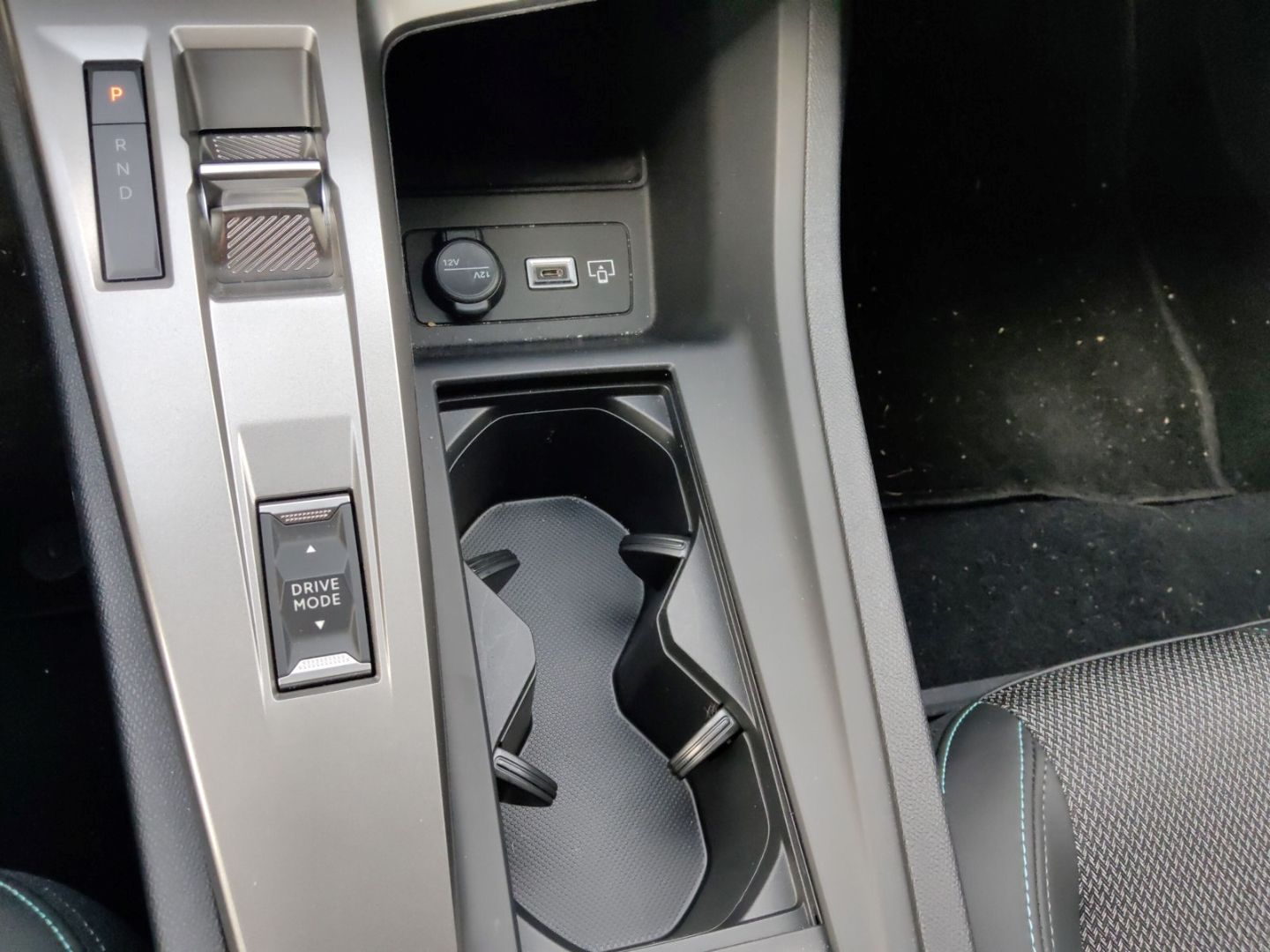 Peugeot 408 - Bild 22
