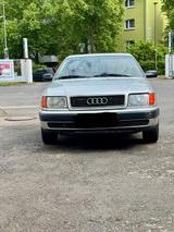 Audi Gut erhaltener Audi 100 zur verkaufen mit ... - Audi 100 mit Benzin-Antrieb: Limousine