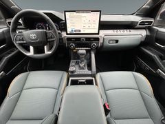 TOYOTA MY25 Tacoma Trailhunter *ON STOCK*