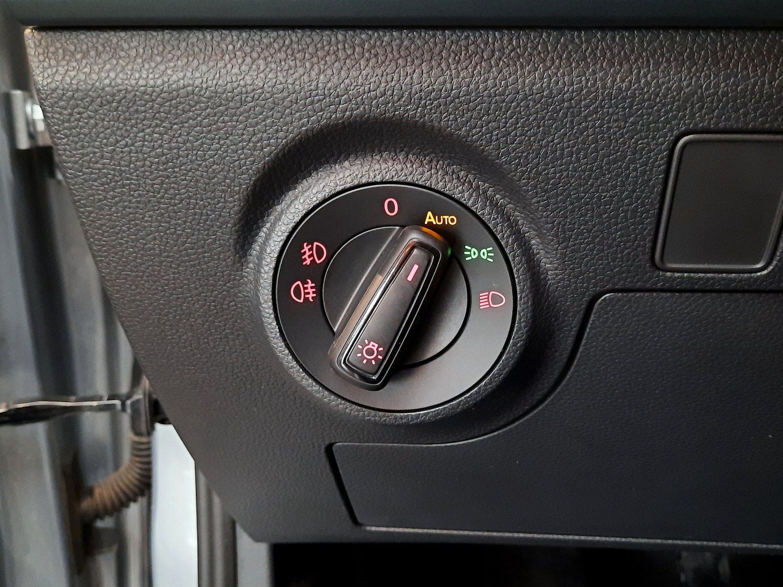 Fahrzeugabbildung SEAT Arona Xperience Beats TSI *Navi*Cam*LED*Sitzhzg*