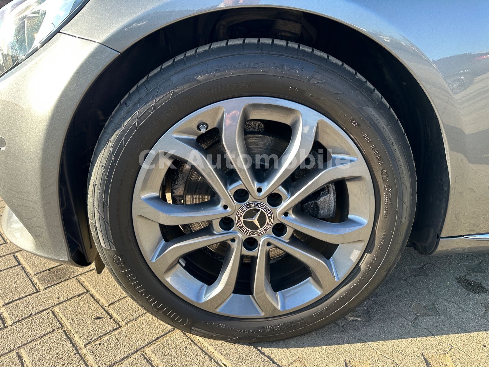 Fahrzeugabbildung Mercedes-Benz C 200 CGI Lim. Avantgarde Autom./Navi/LED/ILS