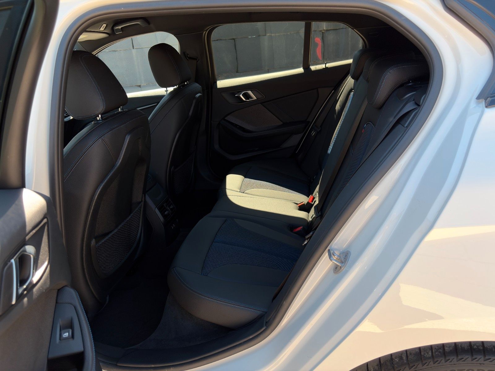 Fahrzeugabbildung BMW 120i M Sport 2-Z Klima H&K KZG ACC LEDER CAM LHZ