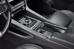 Fahrzeugabbildung Jaguar F-PACE R-Sport AWD Navi-Pro Leder Sitzheizung