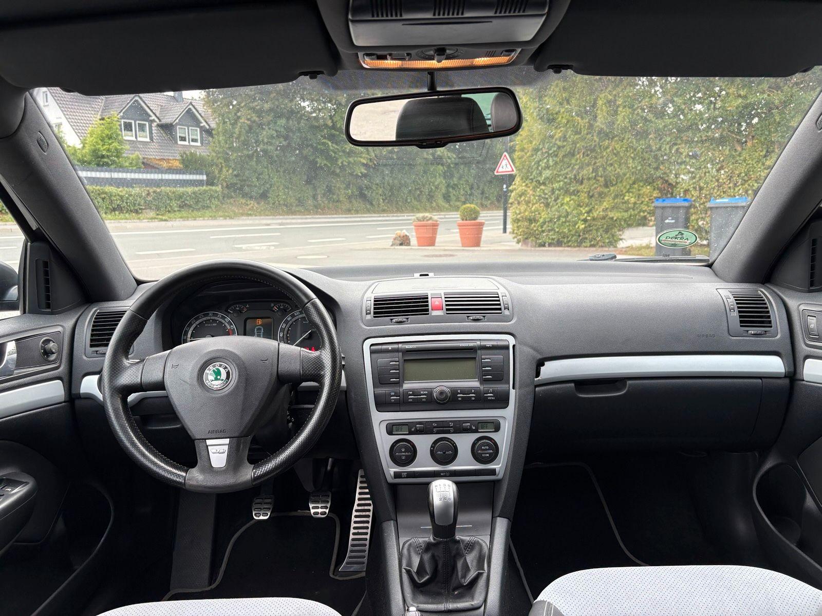 Skoda Octavia 2008 — photo 9