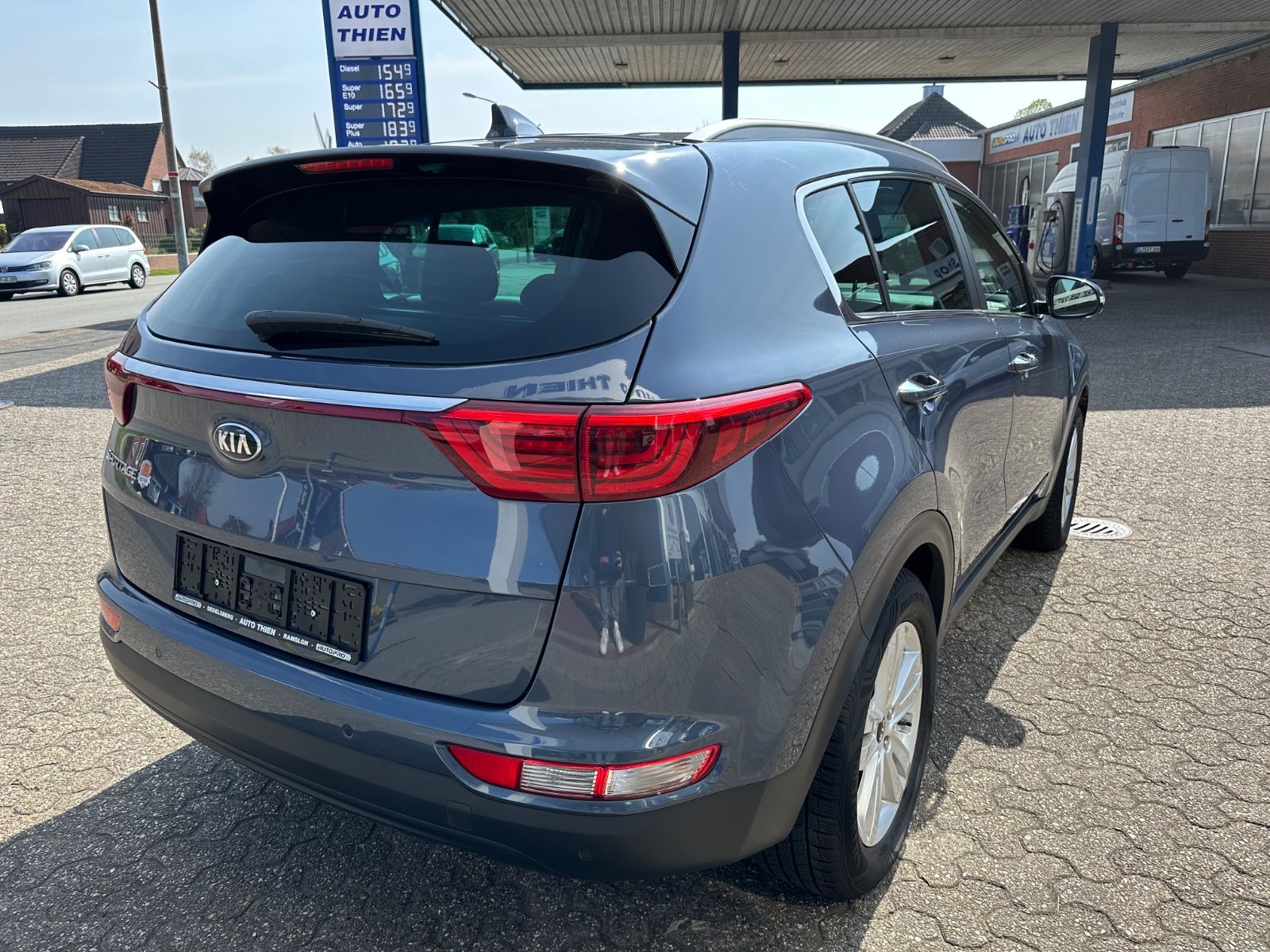 Fahrzeugabbildung Kia Sportage 1.6 GDI Dream Team Navi/SHZG/GRA/BT/GJR