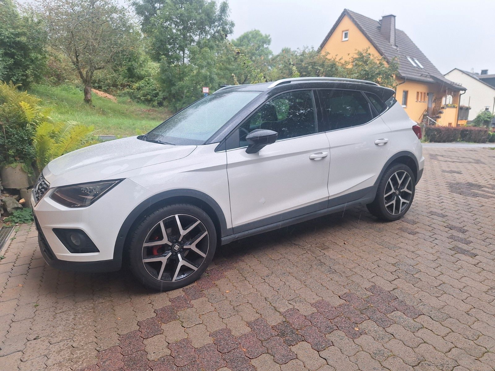 SEAT Arona FR 1.5 TSI, Beats, Navi, ACC, TÜV neu